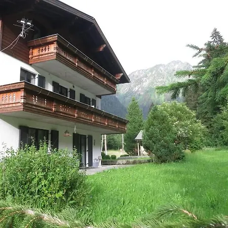 Haus Pachole 아파트